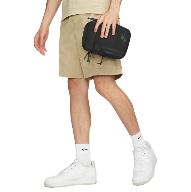 Сумка Nike ELMNTL PRM CRSSBDY DN2557-010